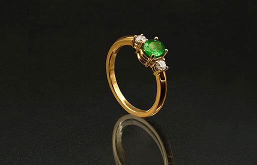Ring mit Smaragd und Diamant Brillanten in 750/- Gelbgold