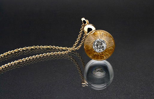 Collier Glasklar mit 0,71ct Diamant-Brillant in 750/- Gelbgold