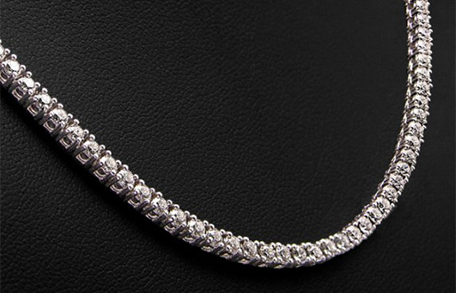 Collier mit 8,00ct (153) Diamant-Brillanten in 750/- Weißgold