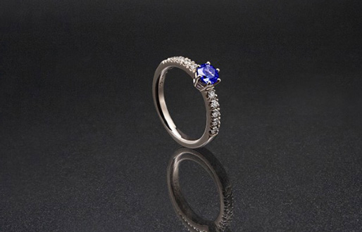 Ring mit Tansanit und Diamant-Brillantbesatz in 750/- Weißgold