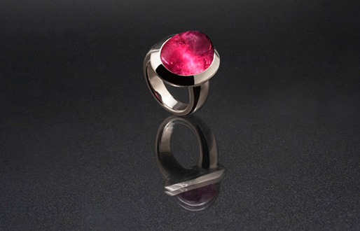 Ring mit Turmalin in 750/- Weißgold